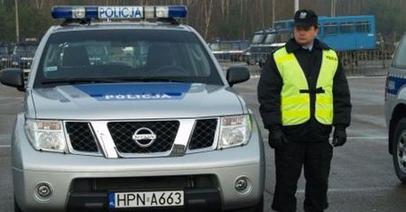 Olbrzymie nagrody dla komendantów! Zwykli funkcjonariusze są oburzeni