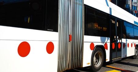 Aby szkolić przez internet trzeba mieć autobus