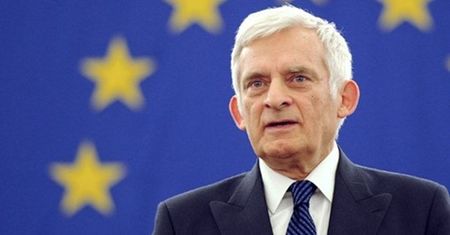 Buzek chce kodeksu postępowania europosłów