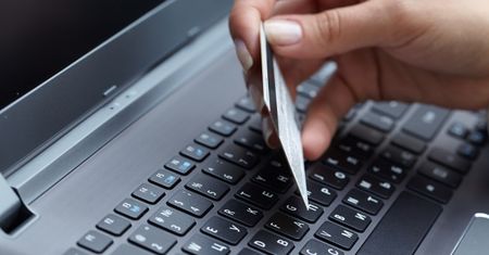 Z zakupami przez sieć możesz poczekać do pierwszego grudnia