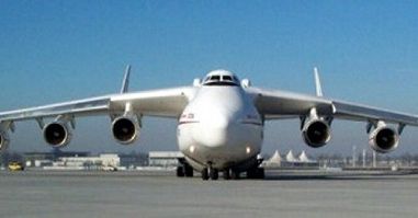 Największy samolot na świecie. Nawet A380 jest mniejszy