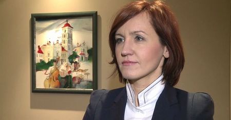 Paczki świąteczne i inne prezenty od pracodawcy – kiedy z podatkiem, a kiedy bez