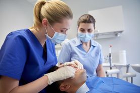 Leczenie zębów na NFZ. Za co nie musimy płacić u dentysty? #ZdrowaPolka