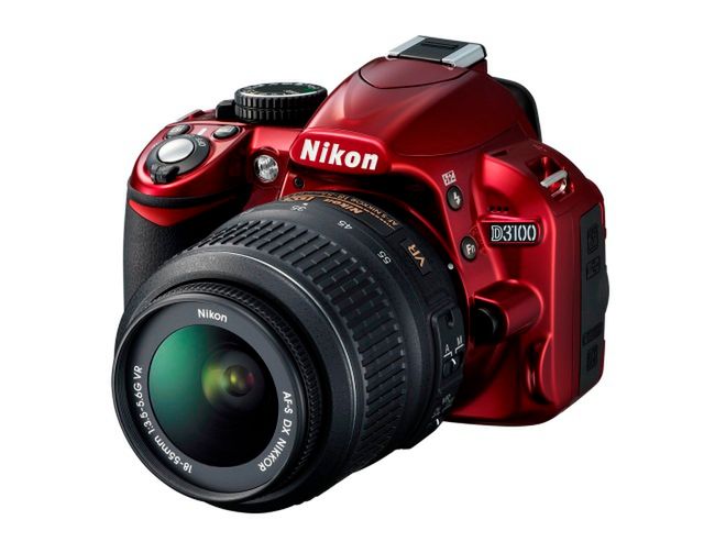 D3100 Red - pierwsza kolorowa lustrzanka Nikona