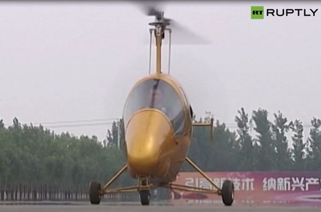 Rolnik z Chin zbudował sobie helikopter