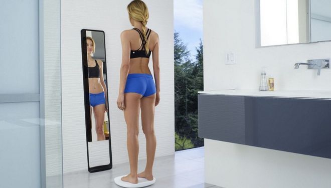 Naked 3D Fitness Tracker - lustro, które powie ci ile schudłeś