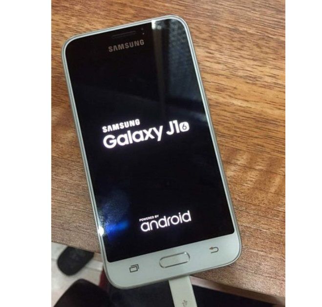 Tak wygląda nowa wersja Samsunga Galaxy J1