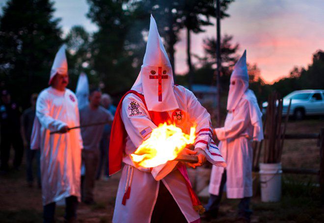 Hakerzy opublikowali dane rzekomych zwolenników Ku-Klux-Klanu