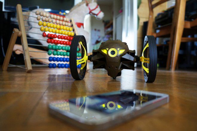 Jumping Sumo i Rolling Spider: dwie nowe zabawki od firmy Parrot