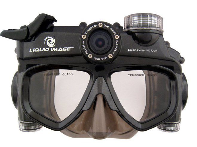 Maska do nurkowania z wbudowaną kamerą i aparatem fotograficznym