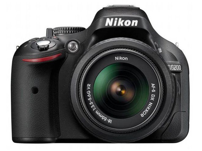 Nowa lustrzanka formatu DX: Nikon D5200