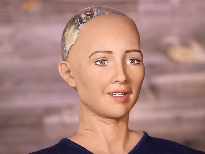 / Robot Sophia 
