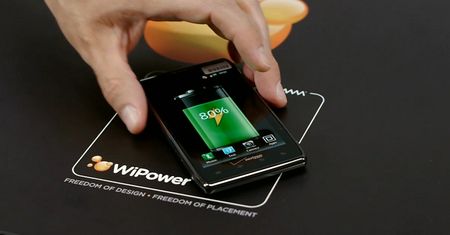 Qualcomm - bezprzewodowe ładowanie metalowych smartfonów