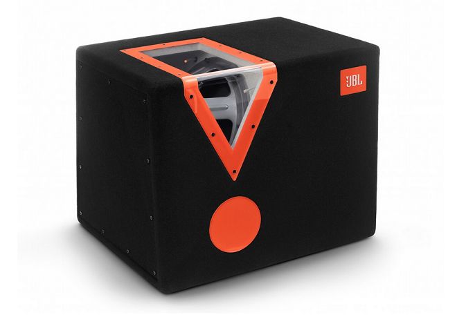 Zobacz jak pracuje woofer - nowa skrzynia basowa do auta od JBL