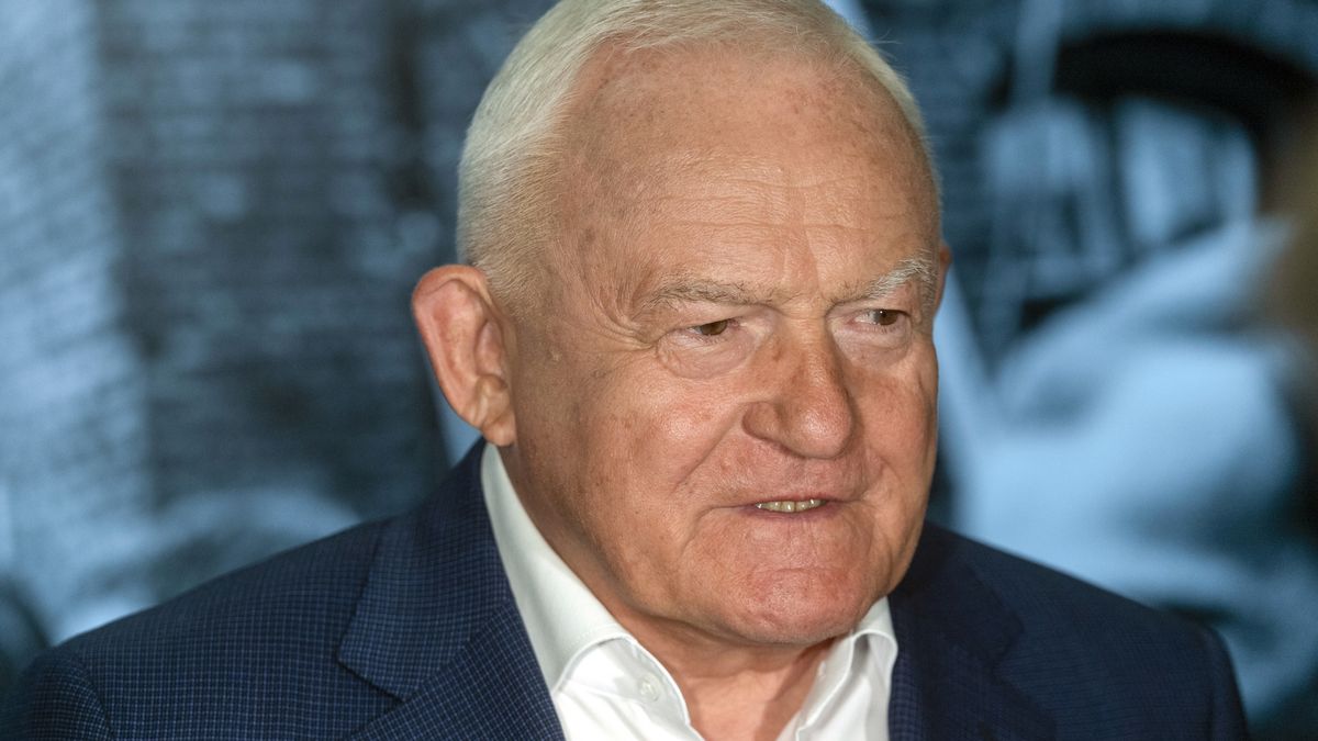 Leszek Miller walczy z tabloidem o naruszenie prywatności jego rodziny