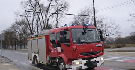 Po pożarze hostelu pracowniczego w Lublinie: nie żyje jedna osoba