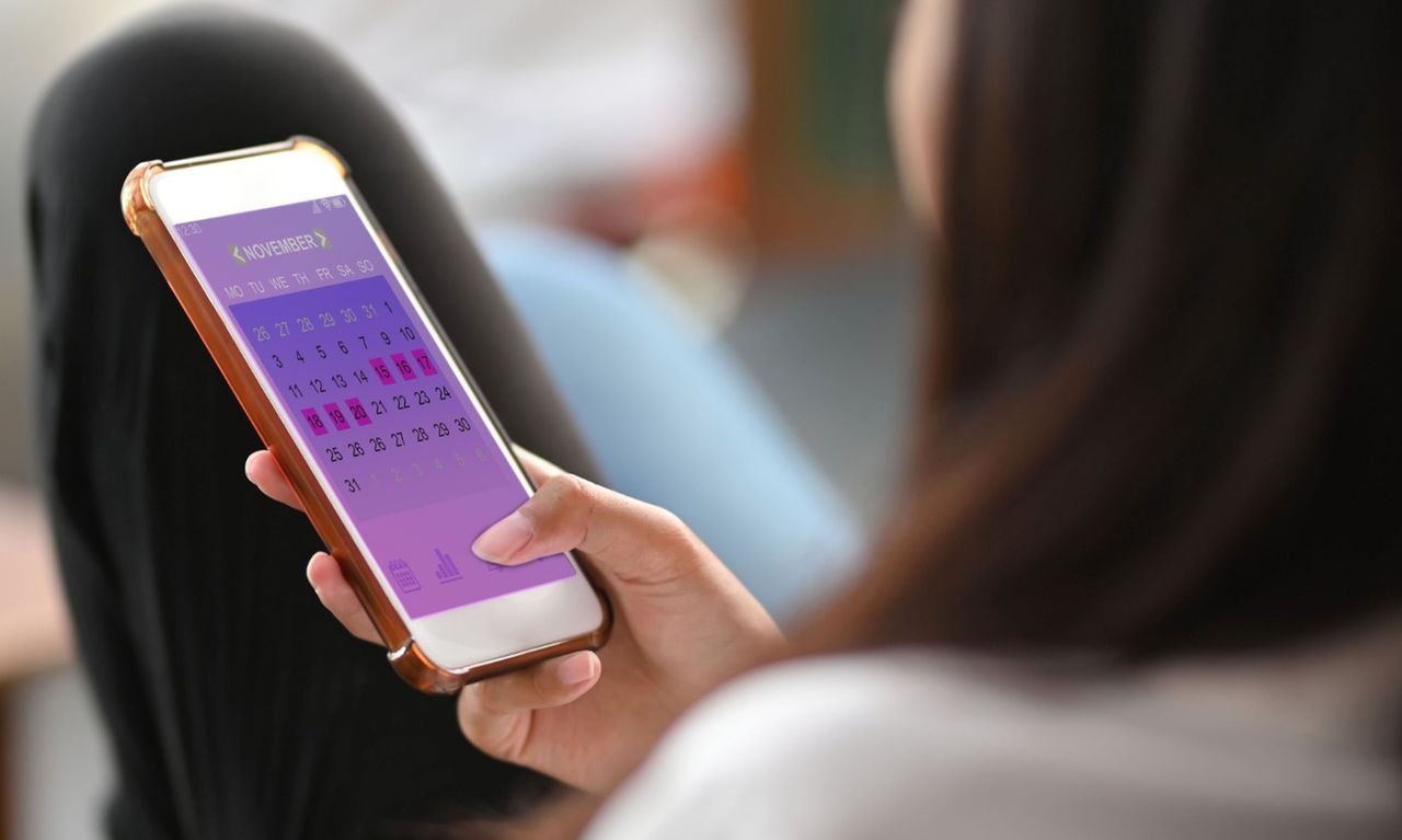 Plamienie owulacyjne – objawy i przyczyny