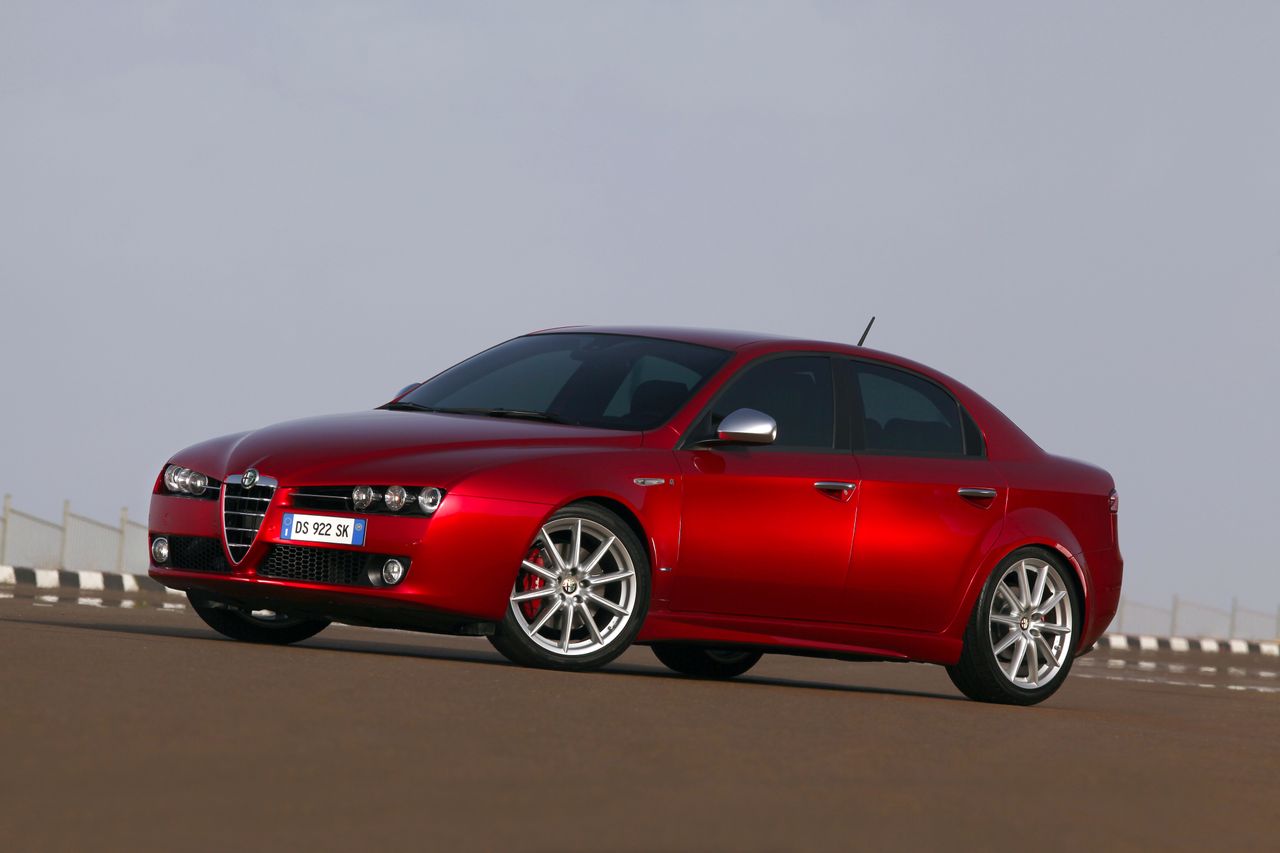 Najbardziej dynamiczne wersje Alfy Romeo 159 to 3.2 V6 do 2010 r. lub 1.75 Turbo od 2010 r.