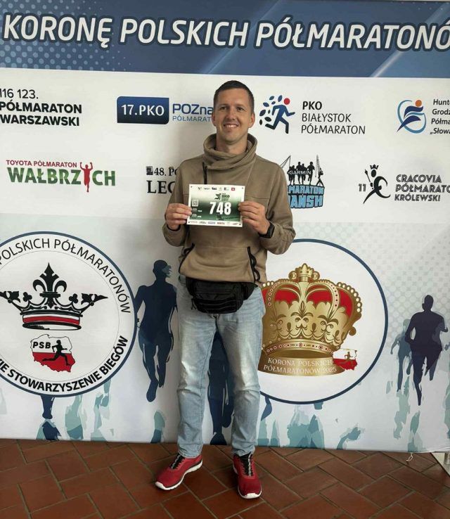 Puławy: Dzielnicowy zdobył Koronę Polskich Półmaratonów 2025