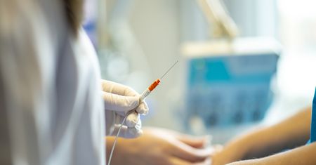 Rzecznik praw pacjenta: kilkanaście osób zgłosiło ciężkie powikłania po szczepieniu