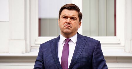 Koronawirus w Polsce. Andrusiewicz o czwartej fali i trzeciej dawce