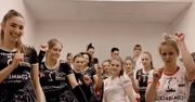 Taniec radości siatkarek. Wyszło za drugim razem