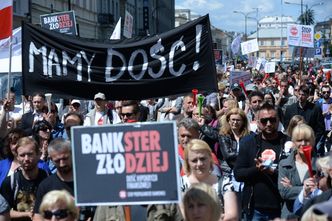 Frankowicze mają dość. Kolejna manifestacja przeszła ulicami Warszawy