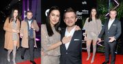 Bestsellery Empiku 2019. Rafał Zawierucha z dziewczyną brylują na ściance. Ubrali się stosownie do okazji? (FOTO)