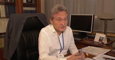 Afera szczepień na WUM. Jest nagranie, jak rektor Zbigniew Gaciong podaje kolejność szczepień
