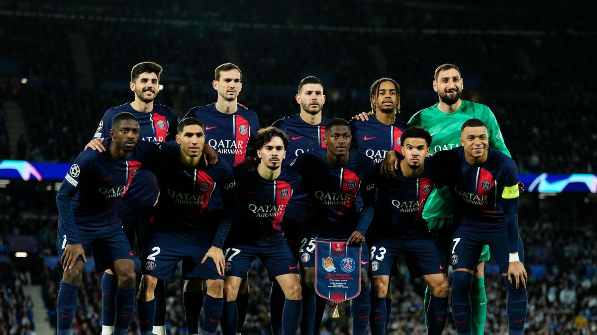 Zdjęcie okładkowe artykułu: Getty Images / Jose Breton / Na zdjęciu: Bradley Barcola (w górnym rzędzie drugi od prawej) może opuścić najważniejsze mecze PSG w sezonie