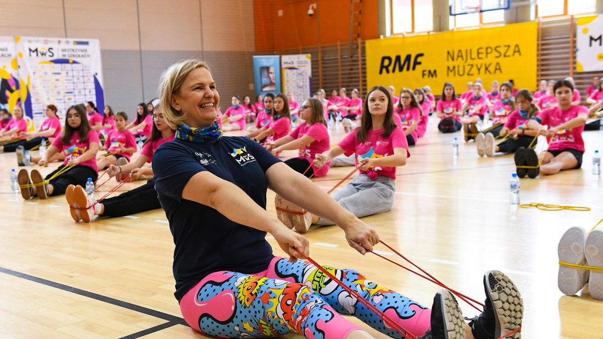 Materiały prasowe / Paweł Skraba / Na zdjęciu: Otylia Jędrzejczak podczas akcji 