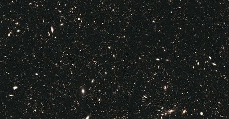 Miliony galaktyk na jednym zdjęciu, czyli Ultragłębokie Pole, ale nie Hubble’a