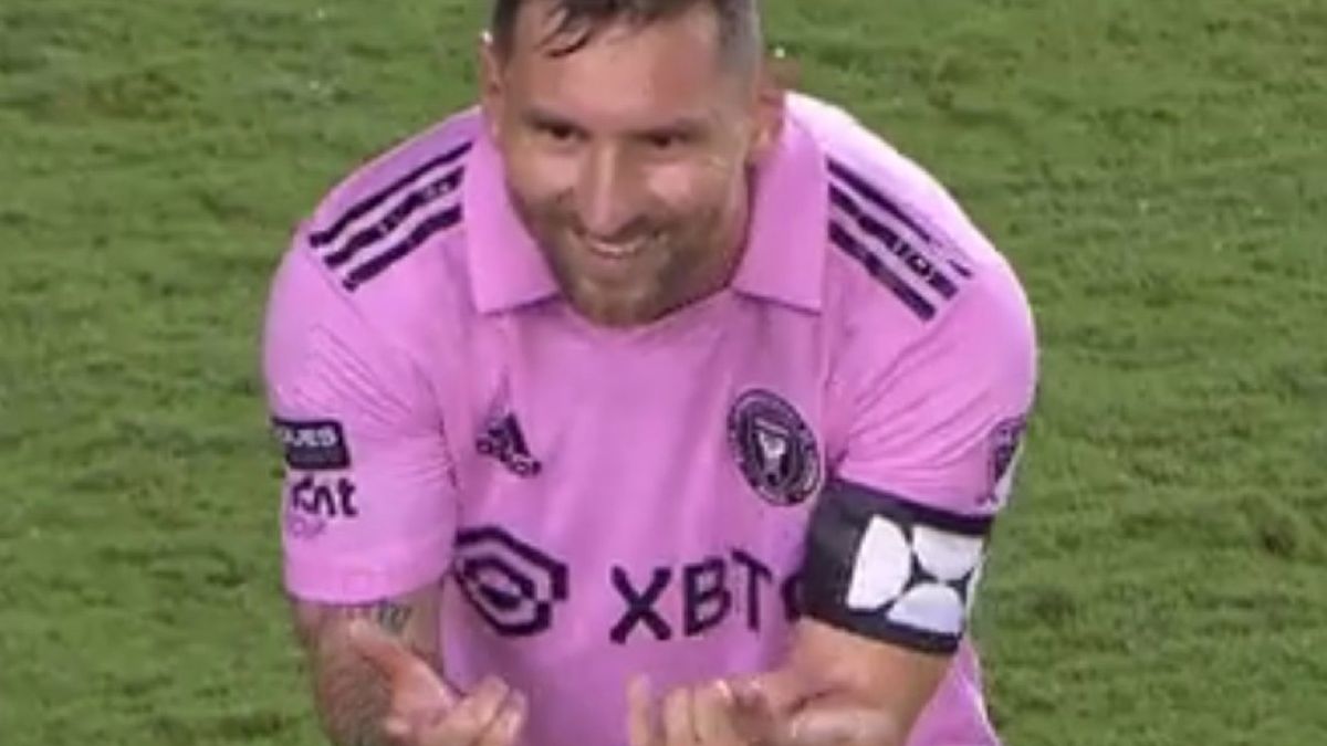 Twitter / MLS / Na zdjęciu: Lionel Messi wykonujący cieszynkę udając Spider-Mana