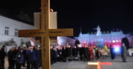 Miesięcznica smoleńska. Sąd Najwyższy uchylił kary za zakłócanie uroczystości