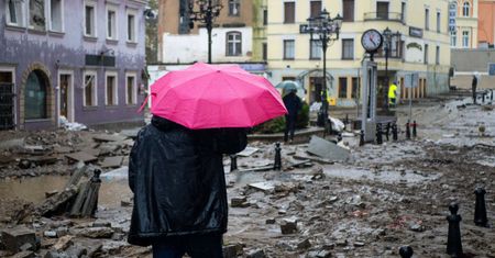 Zamieszanie z ubezpieczeniem od powodzi. Na to warto zwrócić uwagę