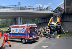 Warszawa. Wypadek autobusu. Ratownik opowiada, co działo się na miejscu. "Mieli szczęście"