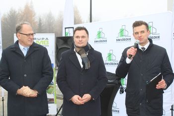 Radomsko: Lokatorzy bloków SIM Łódzkie odebrali klucze