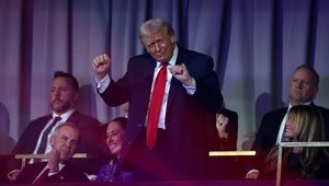 Zagrali ten utwór podczas losowania. Kamery nagle pokazały Trumpa