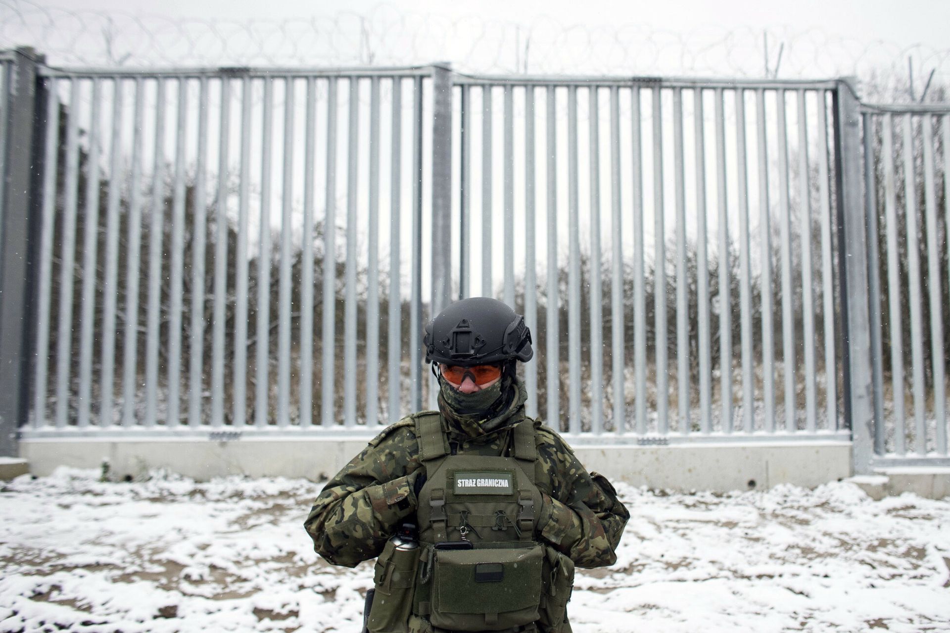 wiadomości,aktualności,WP Wiadomości Rok na granicy. Rząd kontynuuje politykę poprzedników