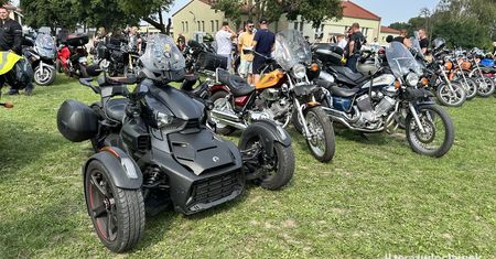 Parada dwóch kółek i piknik w Starym Brześciu. Tak wyglądał Brzeski Święty Krzysztof