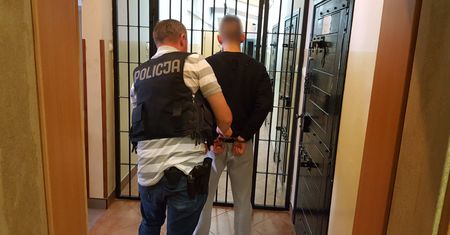 Romansował z trzema kobietami. Zemściły się na nim
