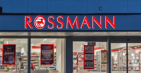 Ostatnia szansa w Rossmannie. Podkład do twarzy tańszy 30 procent