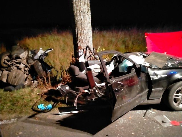 Biała Piska: Tragiczny wypadek. Nie żyje 18-letni kierowca BMW