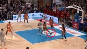 Poślizgnął się na naklejce. Tyle czeka go przerwy