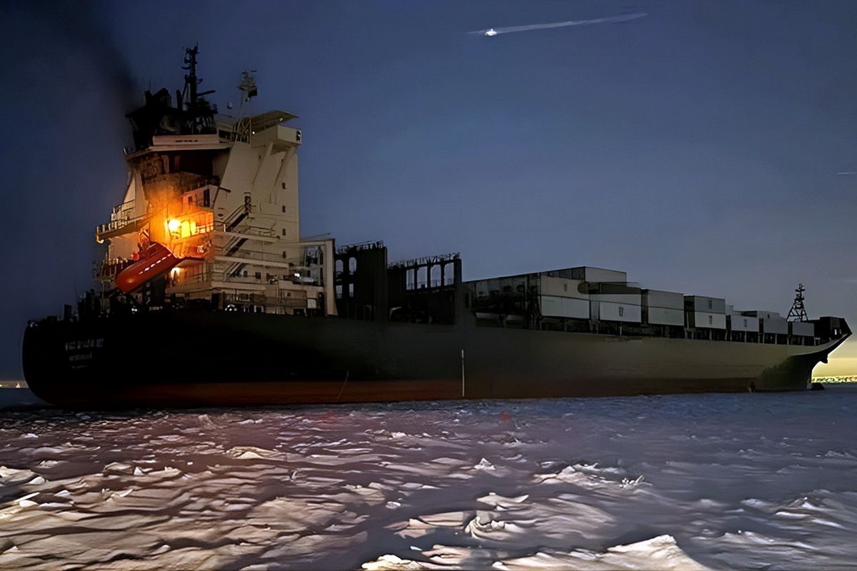 Eksplozja w maszynowni. Statek płynący przez Bałtyk zniknął z systemów