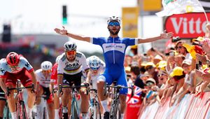 Tour de France 2018: sukces debiutanta. Fernando Gaviria wygrał 1. etap, Rafał Majka 10.