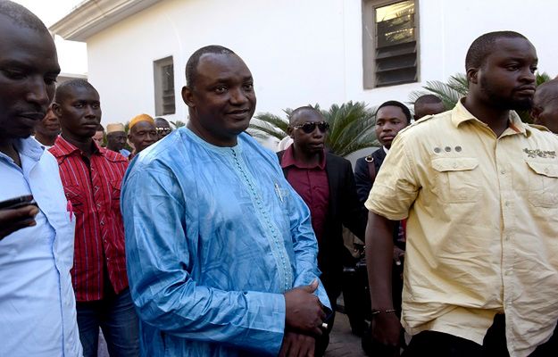Armia Senegalu wkroczyła do Gambii by zapewnić zmianę na stanowisku prezydenta