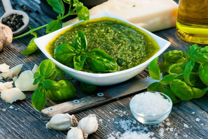 Sos pesto (do kupienia gotowy do spożycia)