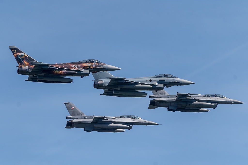 Tylko 40 pilotów F-16. Polska ma duży problem