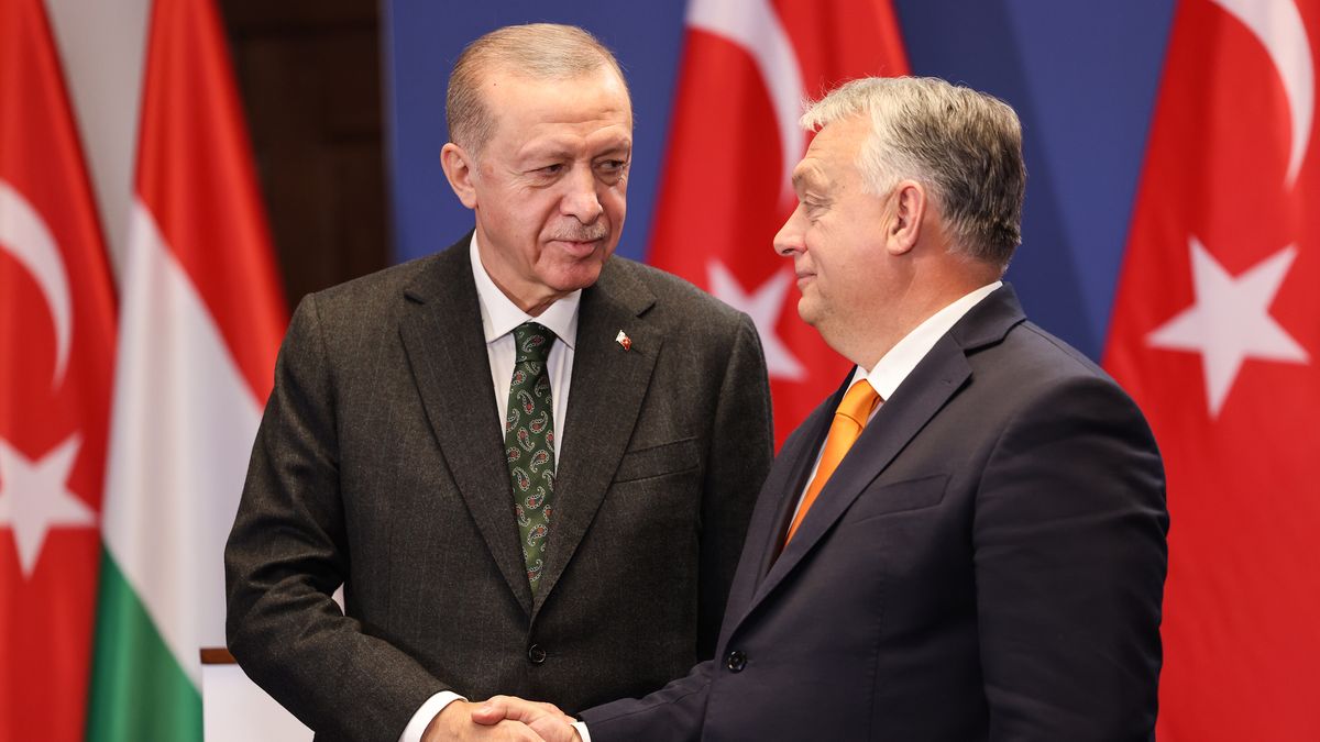 Turkey's President Recep Tayyip Erdogan Visits Hungary
Bloomberg
european, best photo, hungarian, best photos, turkiye, hungary government, turkey, government news, e.u., eu, emea, turkey government, euro members